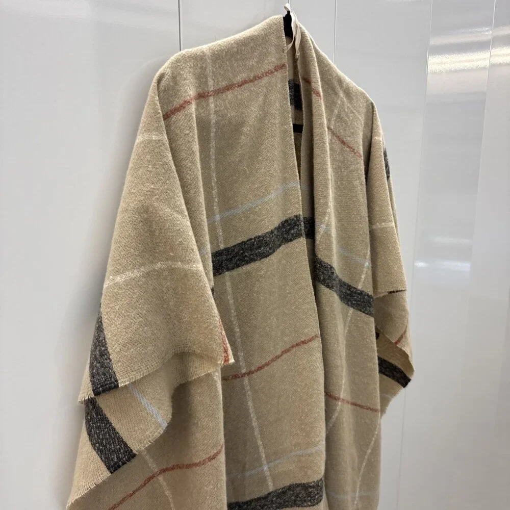 Old navy plaid tan and green shawl one size